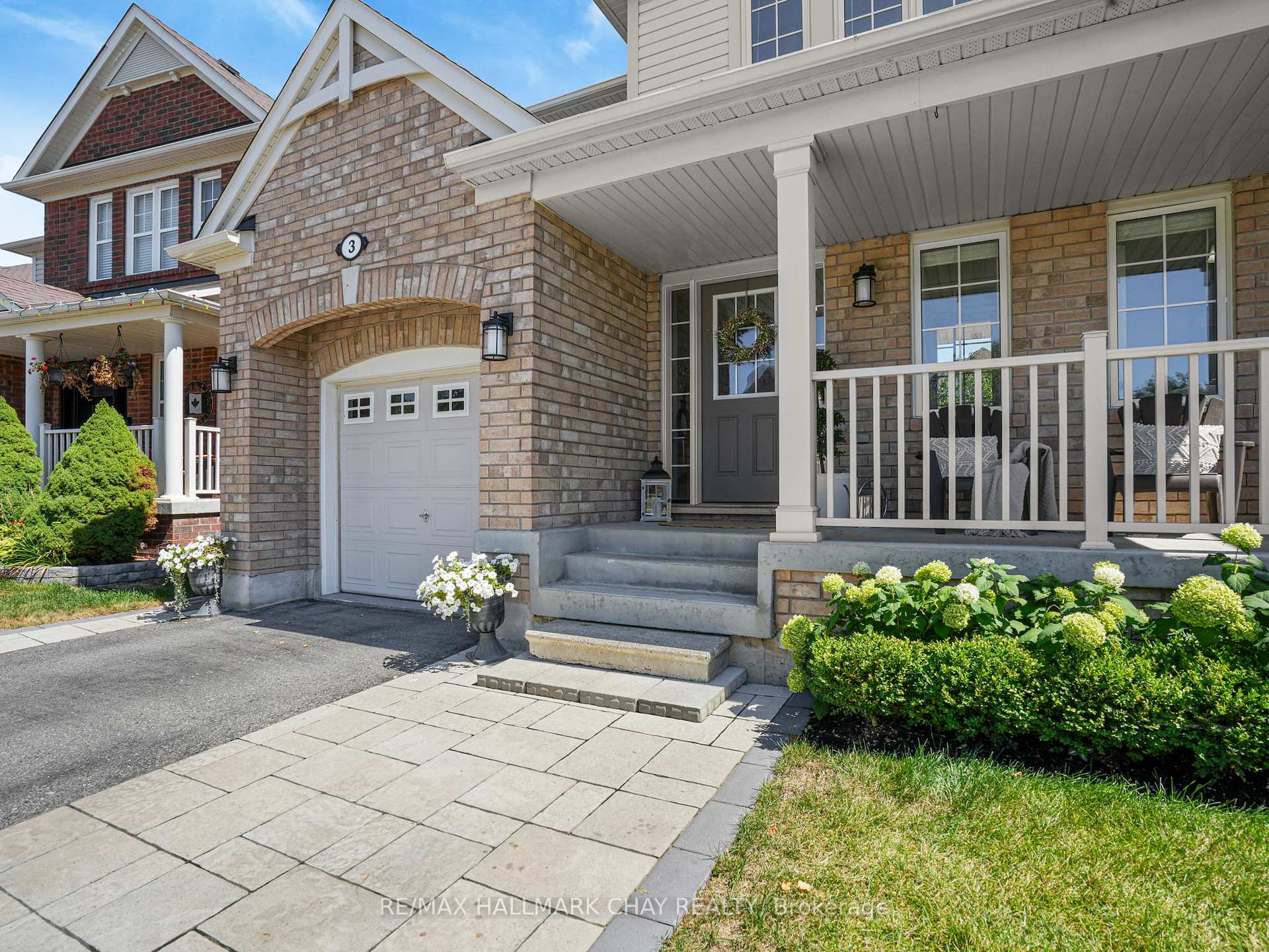 Photo 4 of 3 Mooney Trail, New Tecumseth, Alliston — HOMEH