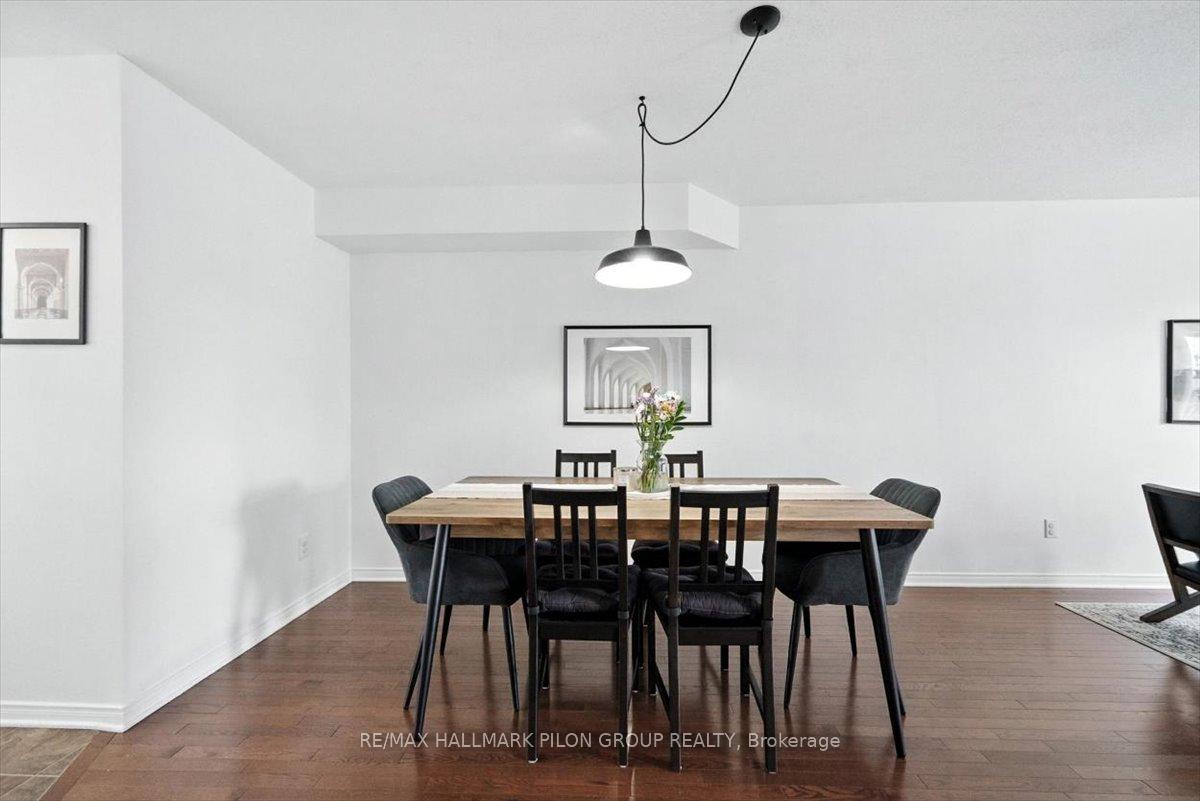 Photo 3 of 243 Cityview Crescent, Ottawa, Springridge/East Village — HOMEH