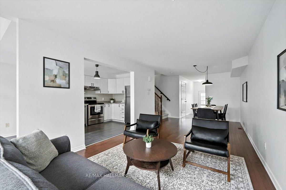 Photo 6 of 243 Cityview Crescent, Ottawa, Springridge/East Village — HOMEH