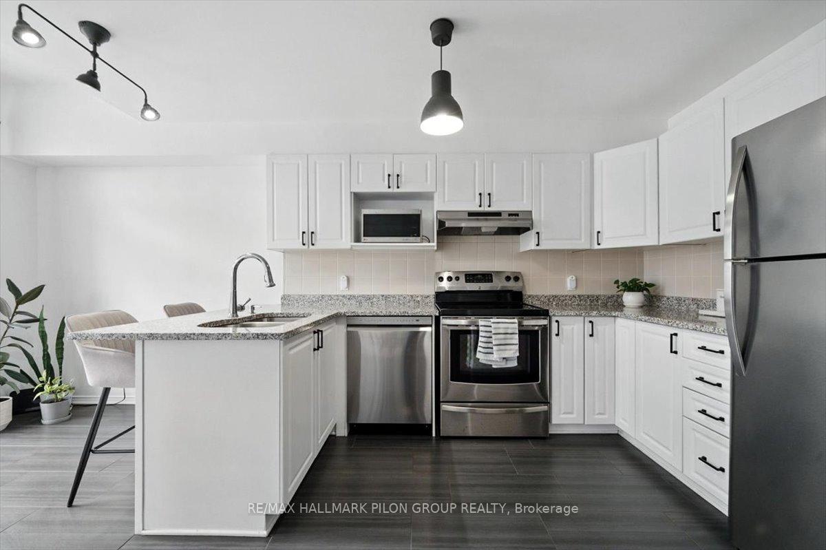 Photo 7 of 243 Cityview Crescent, Ottawa, Springridge/East Village — HOMEH