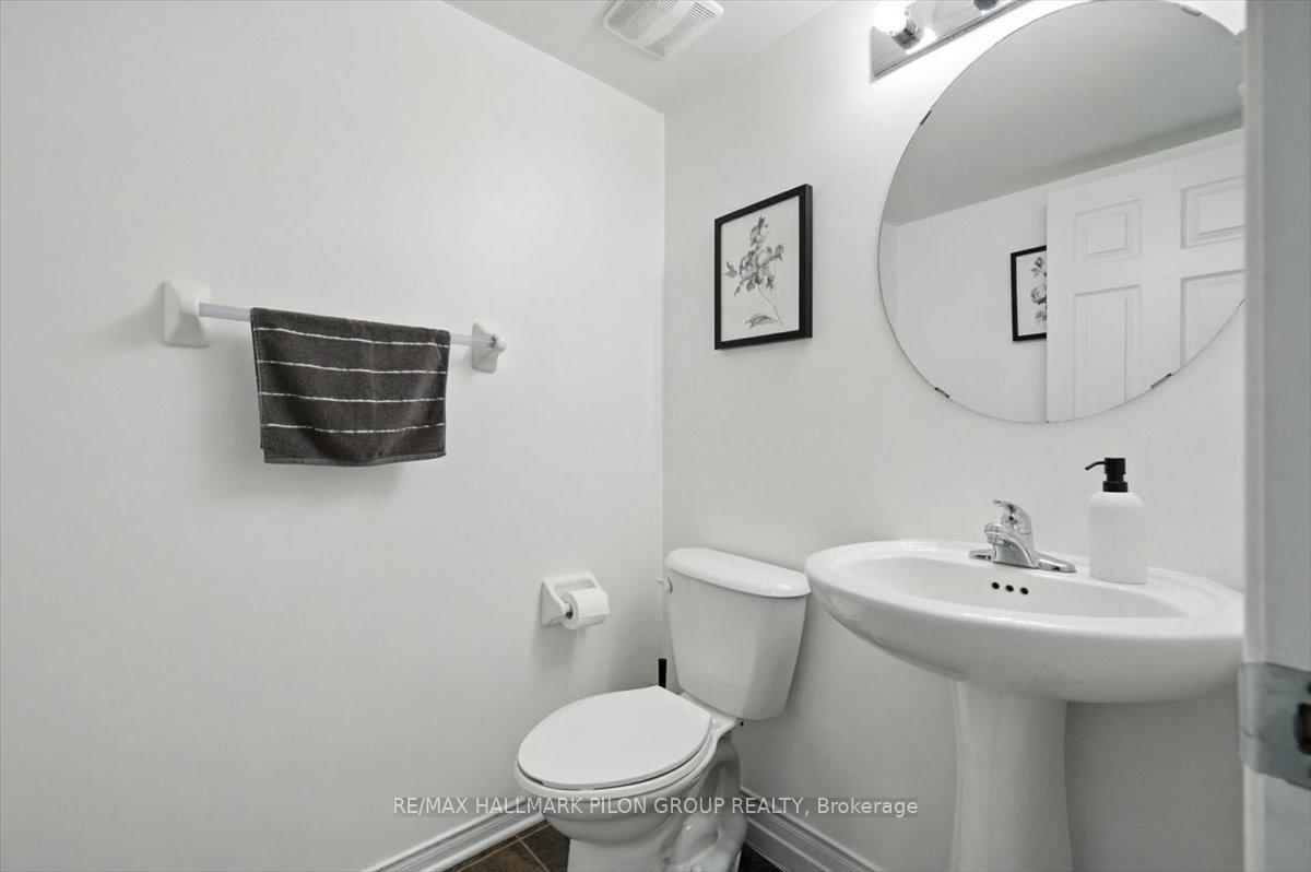 Photo 10 of 243 Cityview Crescent, Ottawa, Springridge/East Village — HOMEH