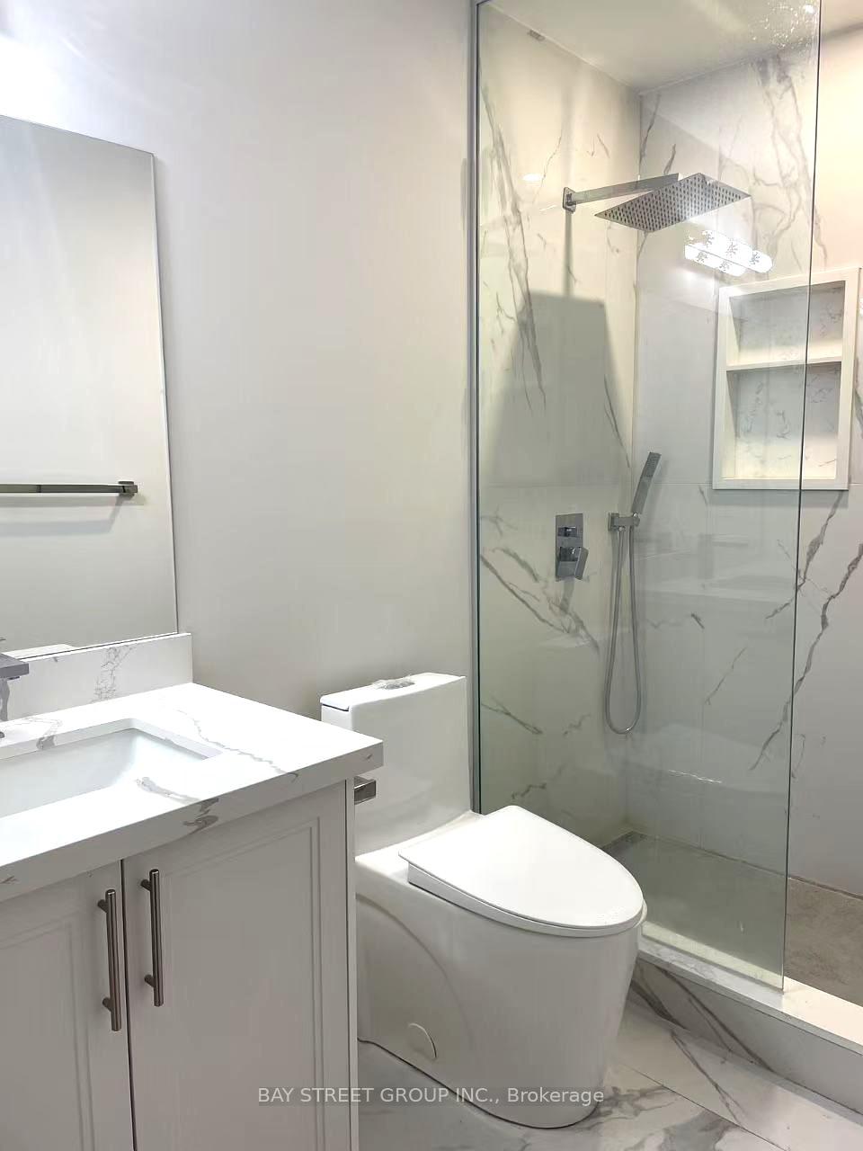 Photo 14 of 49 John Gary Drive, Markham, Village Green-South Unionville — HOMEH