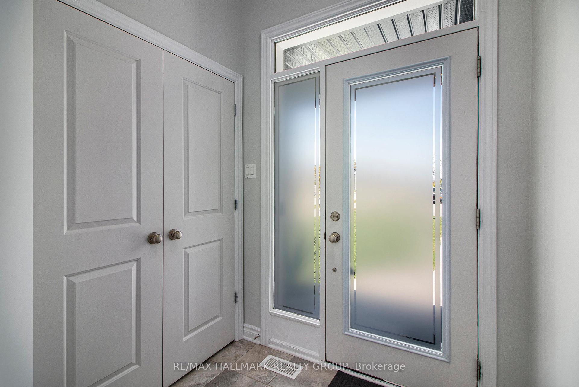 Photo 7 of 754 Cairn Crescent, Ottawa, Mer Bleue/Bradley Estates/Anderson Park — HOMEH