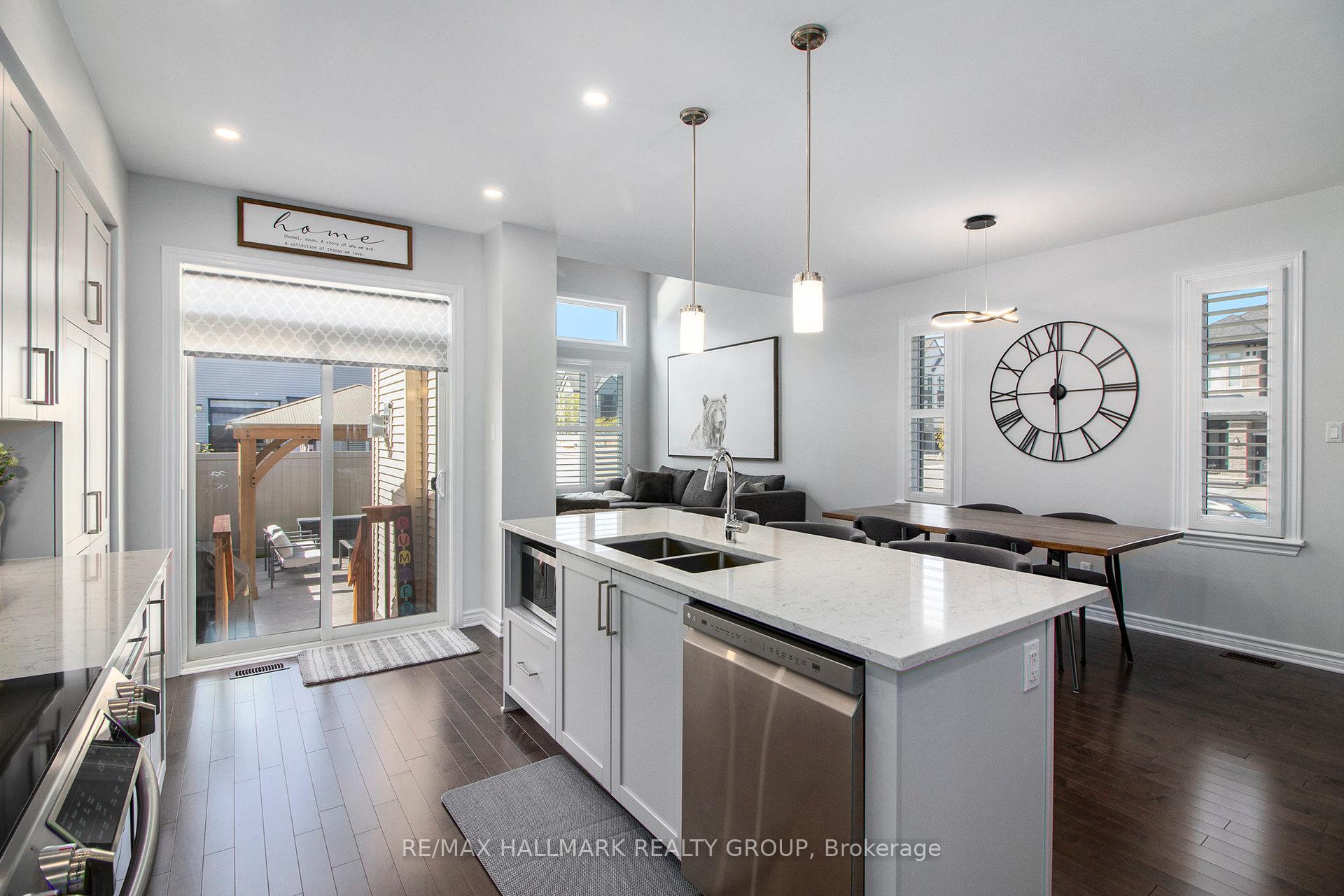 Photo 17 of 754 Cairn Crescent, Ottawa, Mer Bleue/Bradley Estates/Anderson Park — HOMEH