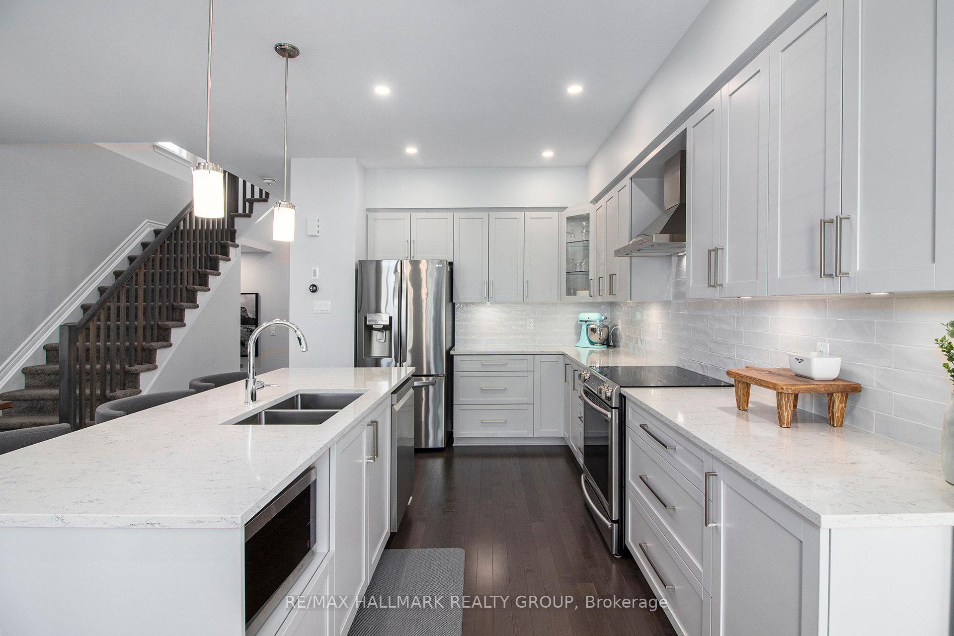 Photo 22 of 754 Cairn Crescent, Ottawa, Mer Bleue/Bradley Estates/Anderson Park — HOMEH