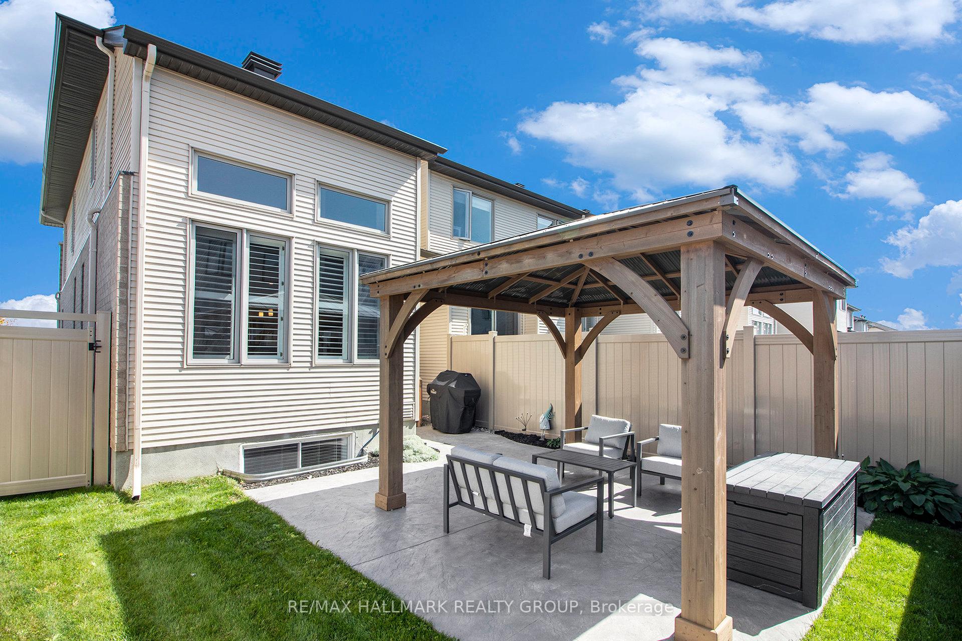 Photo 37 of 754 Cairn Crescent, Ottawa, Mer Bleue/Bradley Estates/Anderson Park — HOMEH