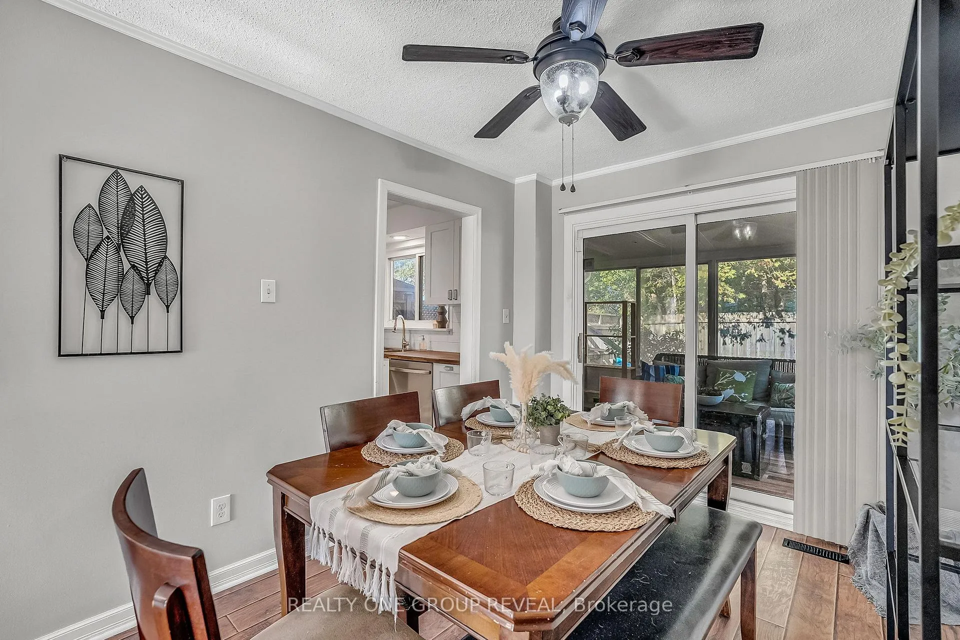 Photo 13 of 1343 Fenelon Crescent, Oshawa, Lakeview — HOMEH