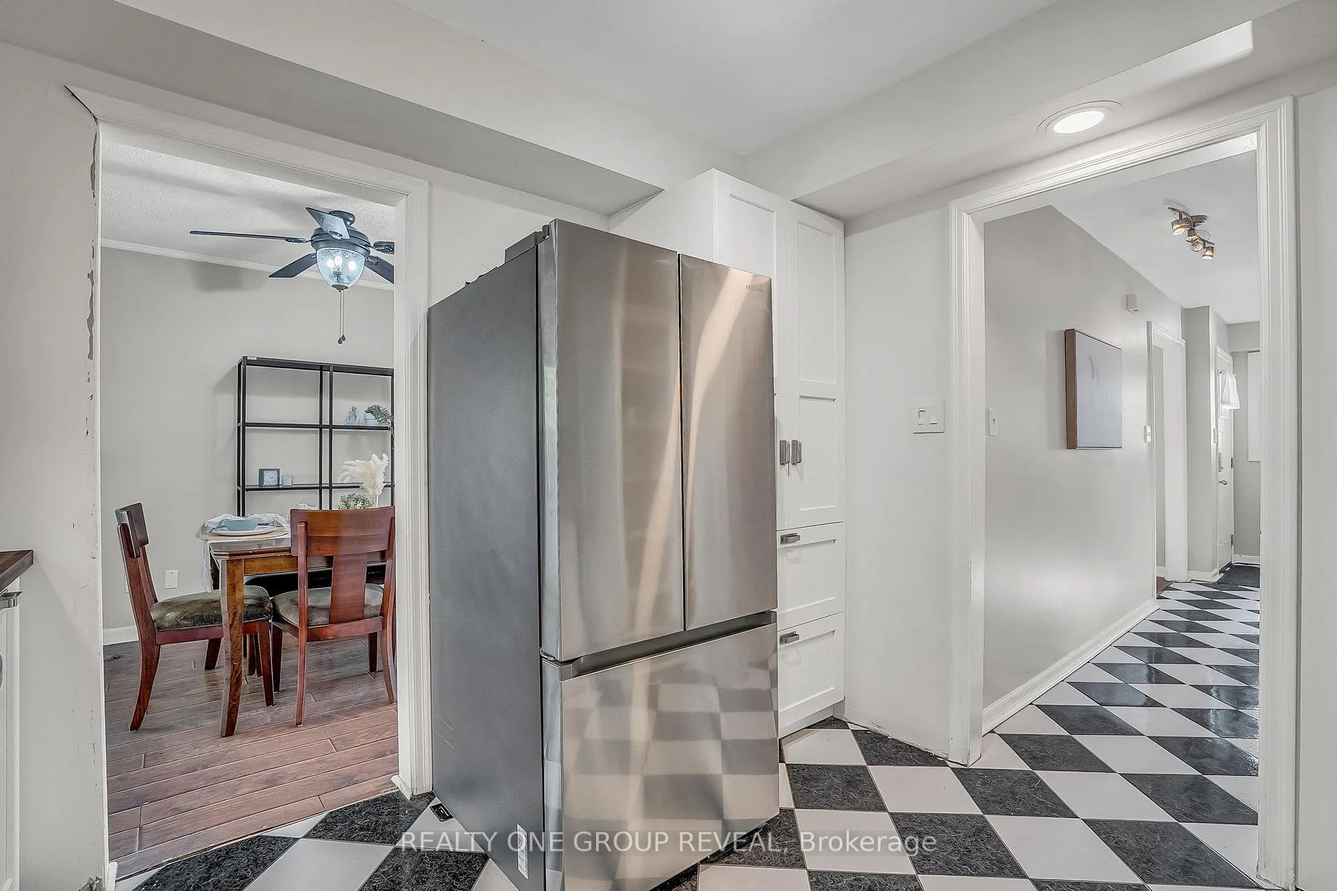 Photo 16 of 1343 Fenelon Crescent, Oshawa, Lakeview — HOMEH