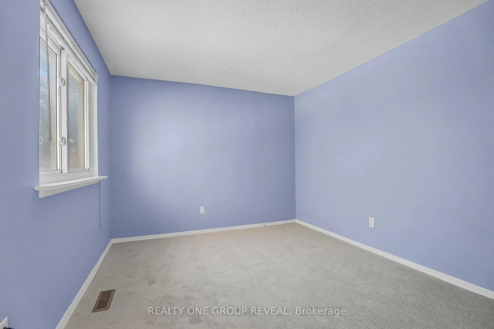 Photo 26 of 1343 Fenelon Crescent, Oshawa, Lakeview — HOMEH
