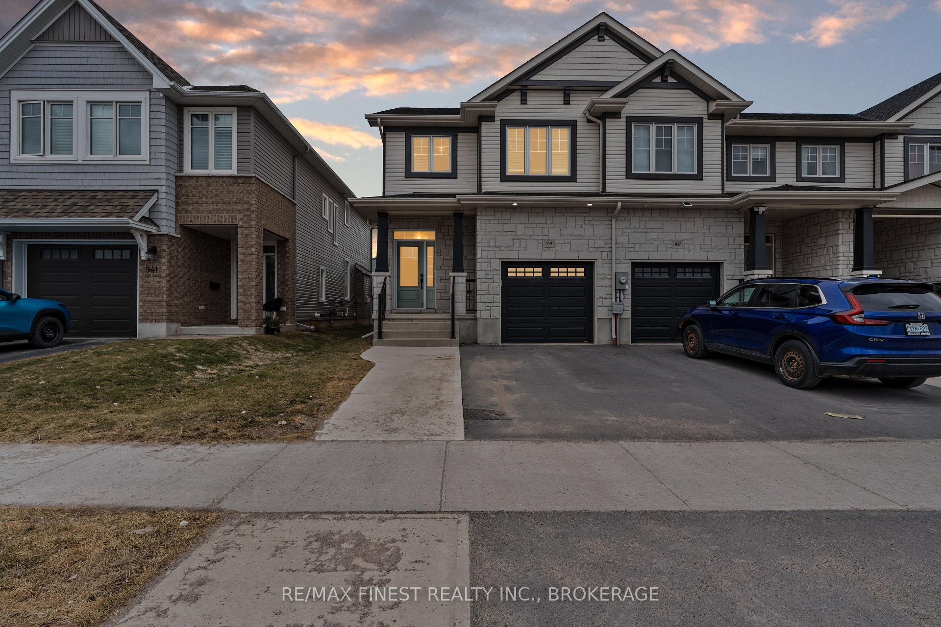Photo 1 of 939 Stonewalk Drive, Kingston, Kingston East (Incl Barret Crt) — HOMEH