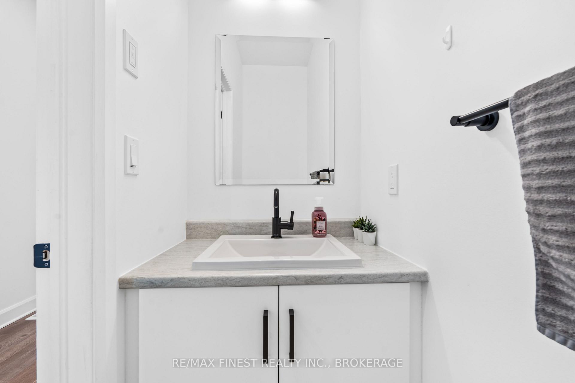 Photo 7 of 939 Stonewalk Drive, Kingston, Kingston East (Incl Barret Crt) — HOMEH