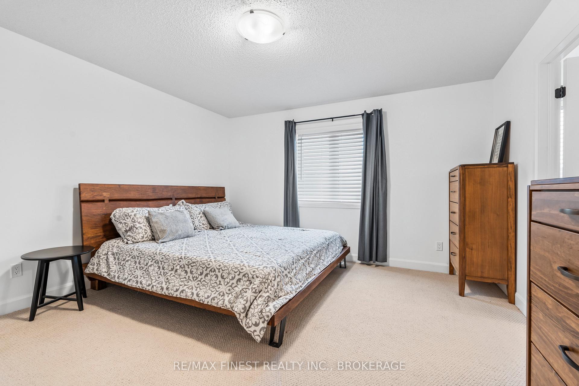 Photo 19 of 939 Stonewalk Drive, Kingston, Kingston East (Incl Barret Crt) — HOMEH