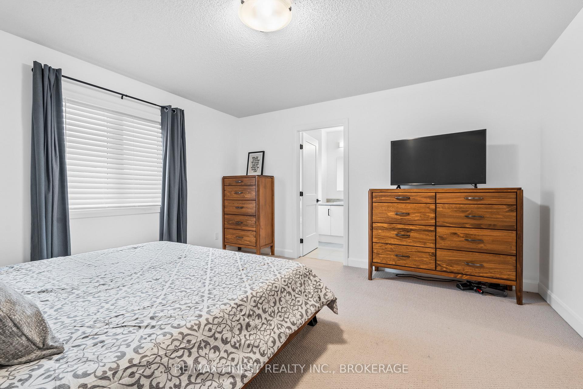 Photo 20 of 939 Stonewalk Drive, Kingston, Kingston East (Incl Barret Crt) — HOMEH