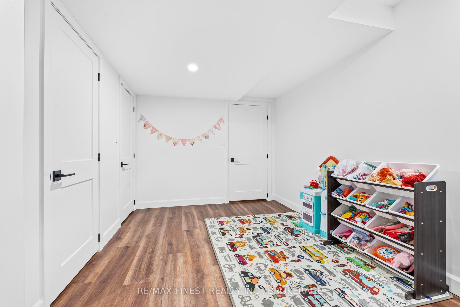 Photo 36 of 939 Stonewalk Drive, Kingston, Kingston East (Incl Barret Crt) — HOMEH