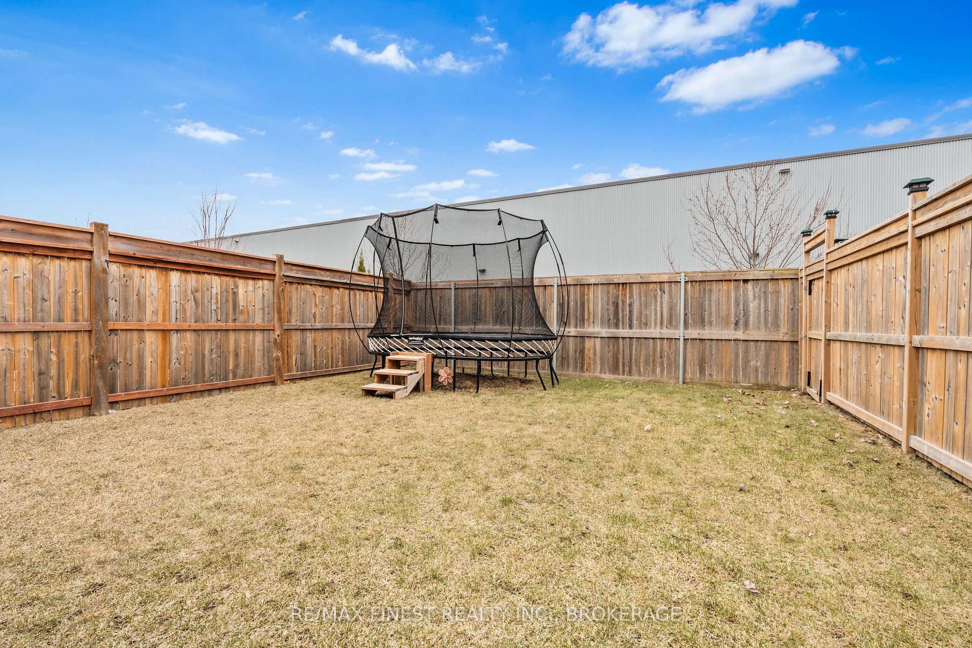 Photo 42 of 939 Stonewalk Drive, Kingston, Kingston East (Incl Barret Crt) — HOMEH