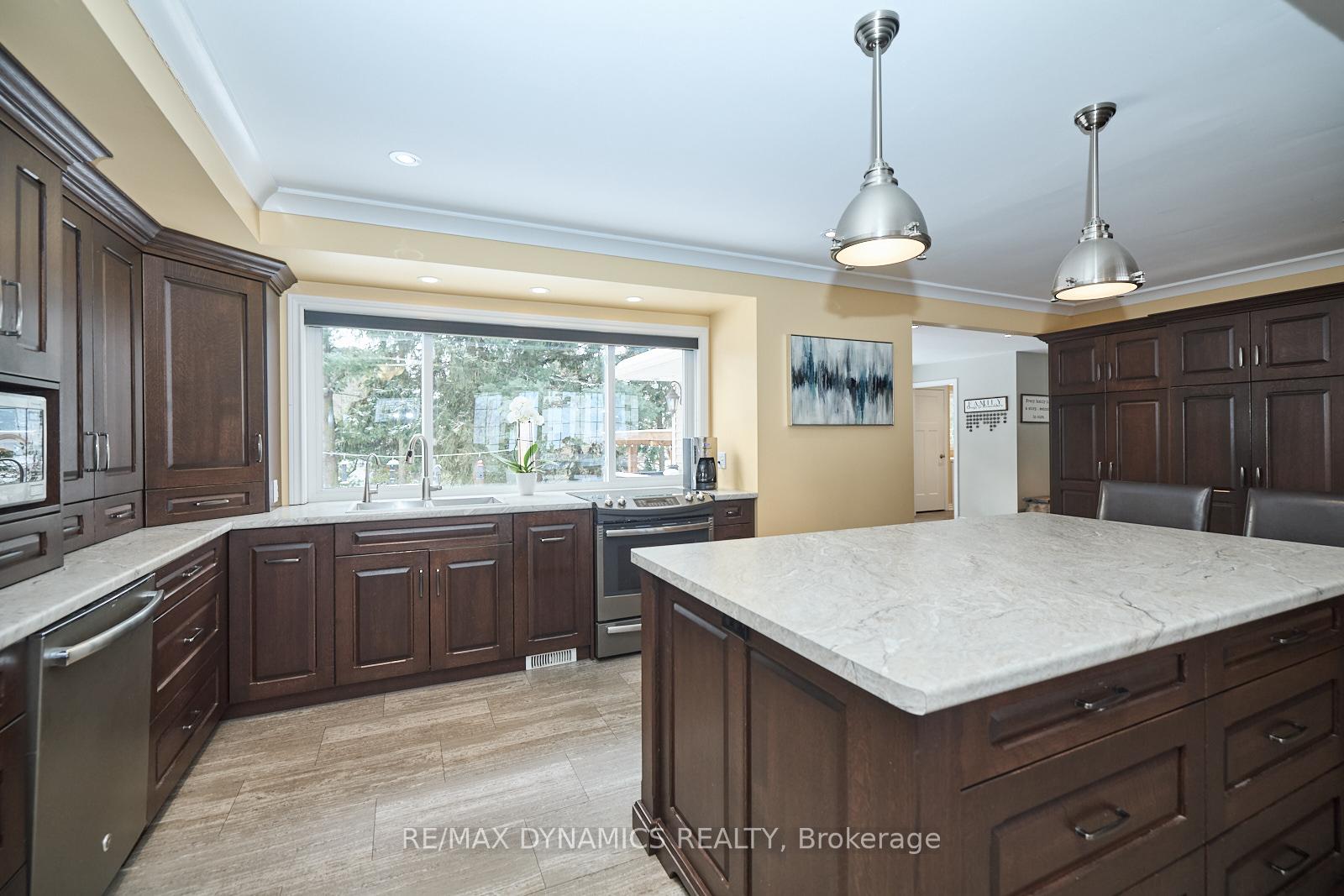 Photo 21 of 506 Memorial Drive, Pelham, Fenwick — HOMEH