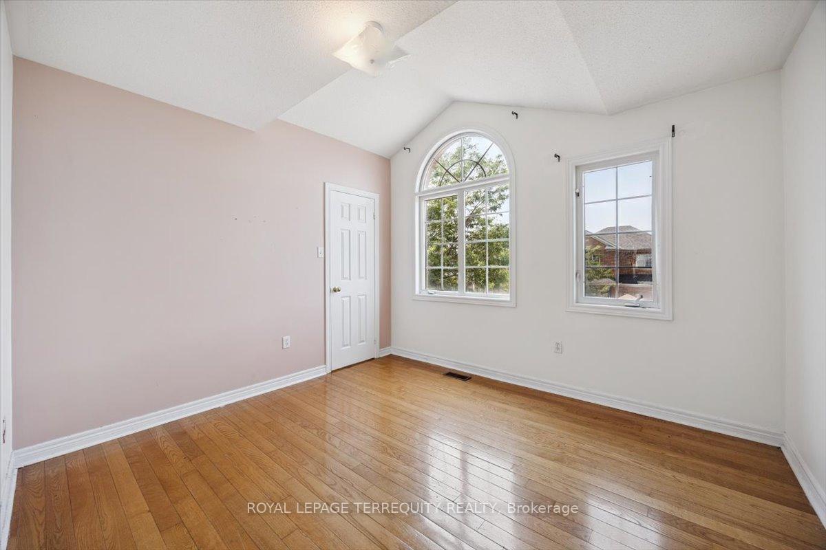 Photo 10 of 288 Fleming Drive, Milton, Dempsey — HOMEH