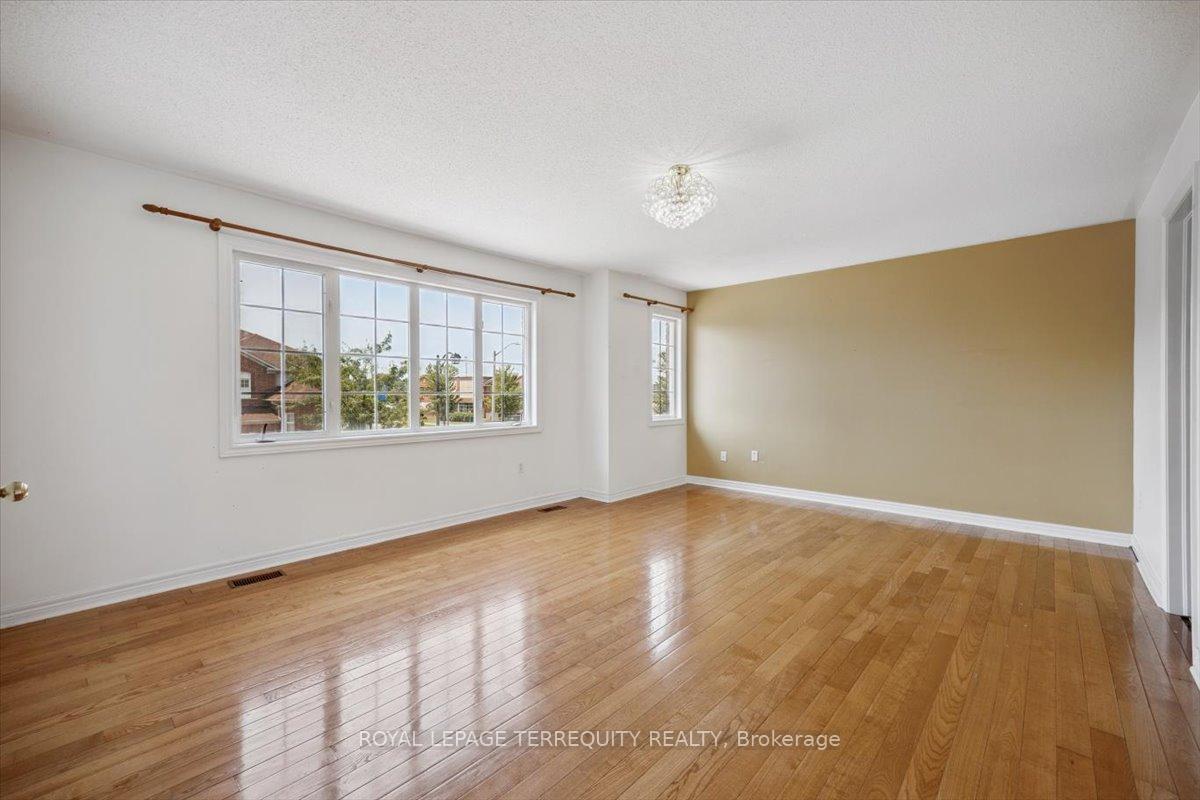Photo 18 of 288 Fleming Drive, Milton, Dempsey — HOMEH