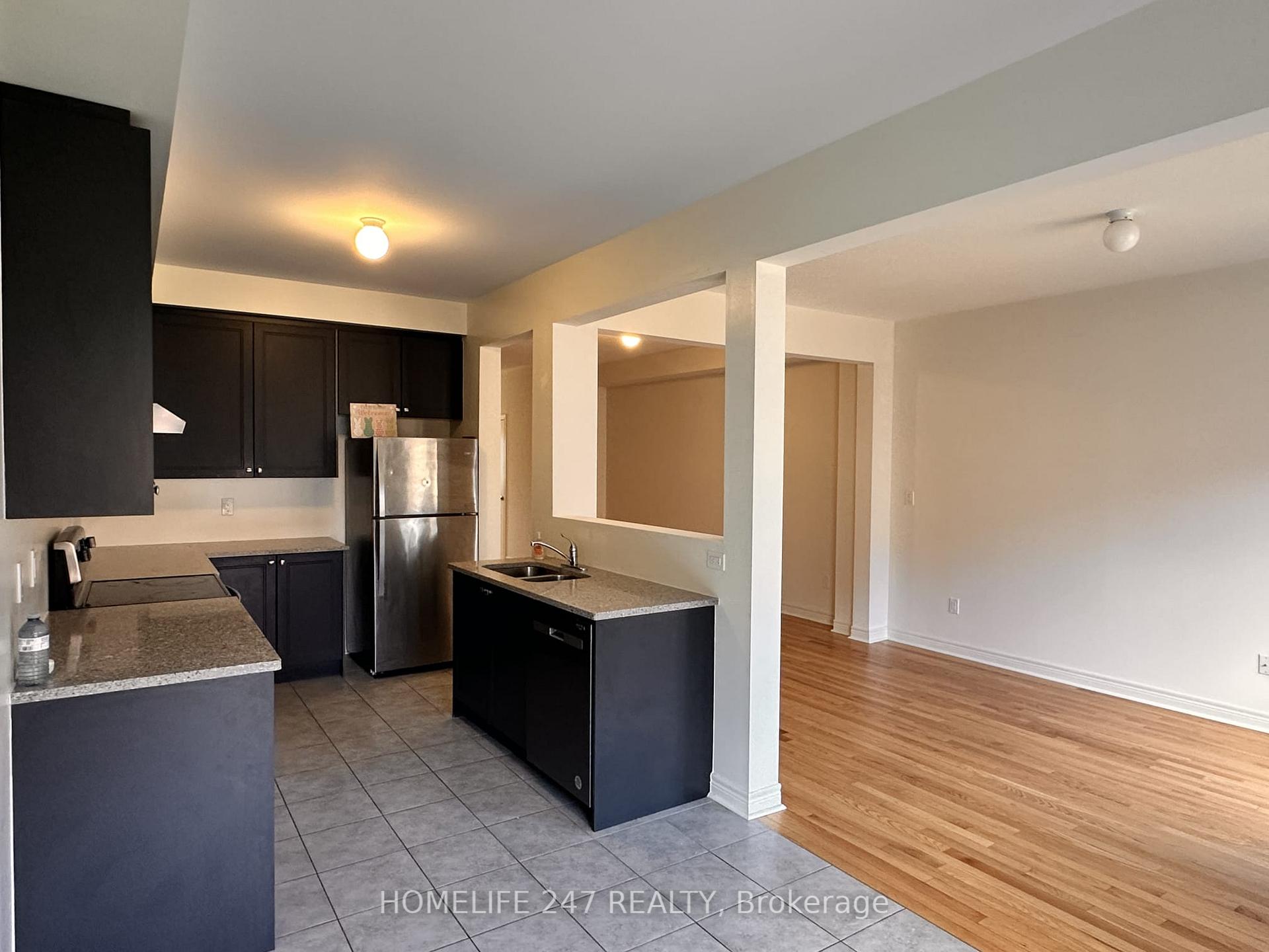 Photo 12 of 1259 Jim Brewster Circle, Oshawa, Eastdale — HOMEH