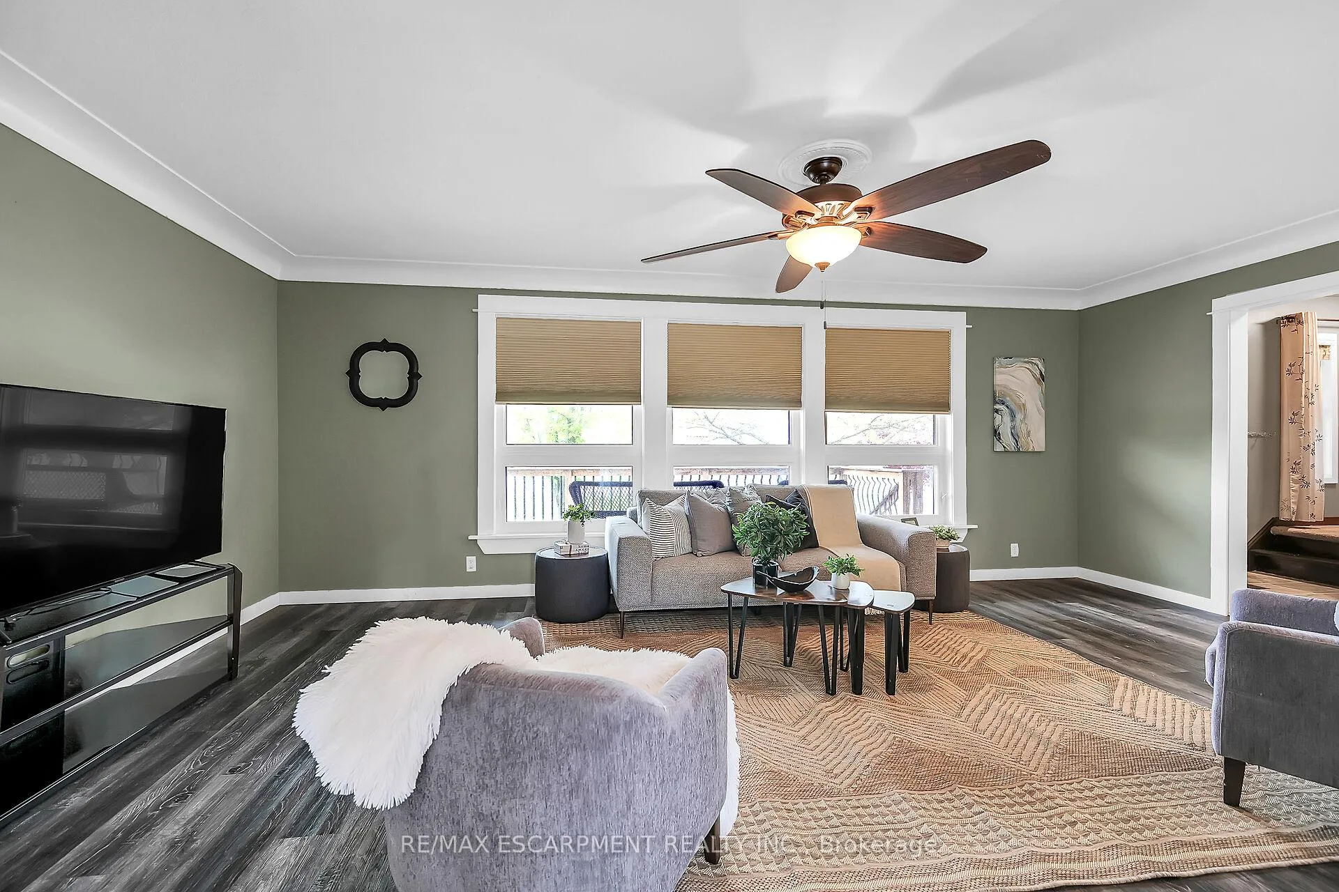Photo 10 of 1044 Main Street, Norfolk, Port Dover — HOMEH
