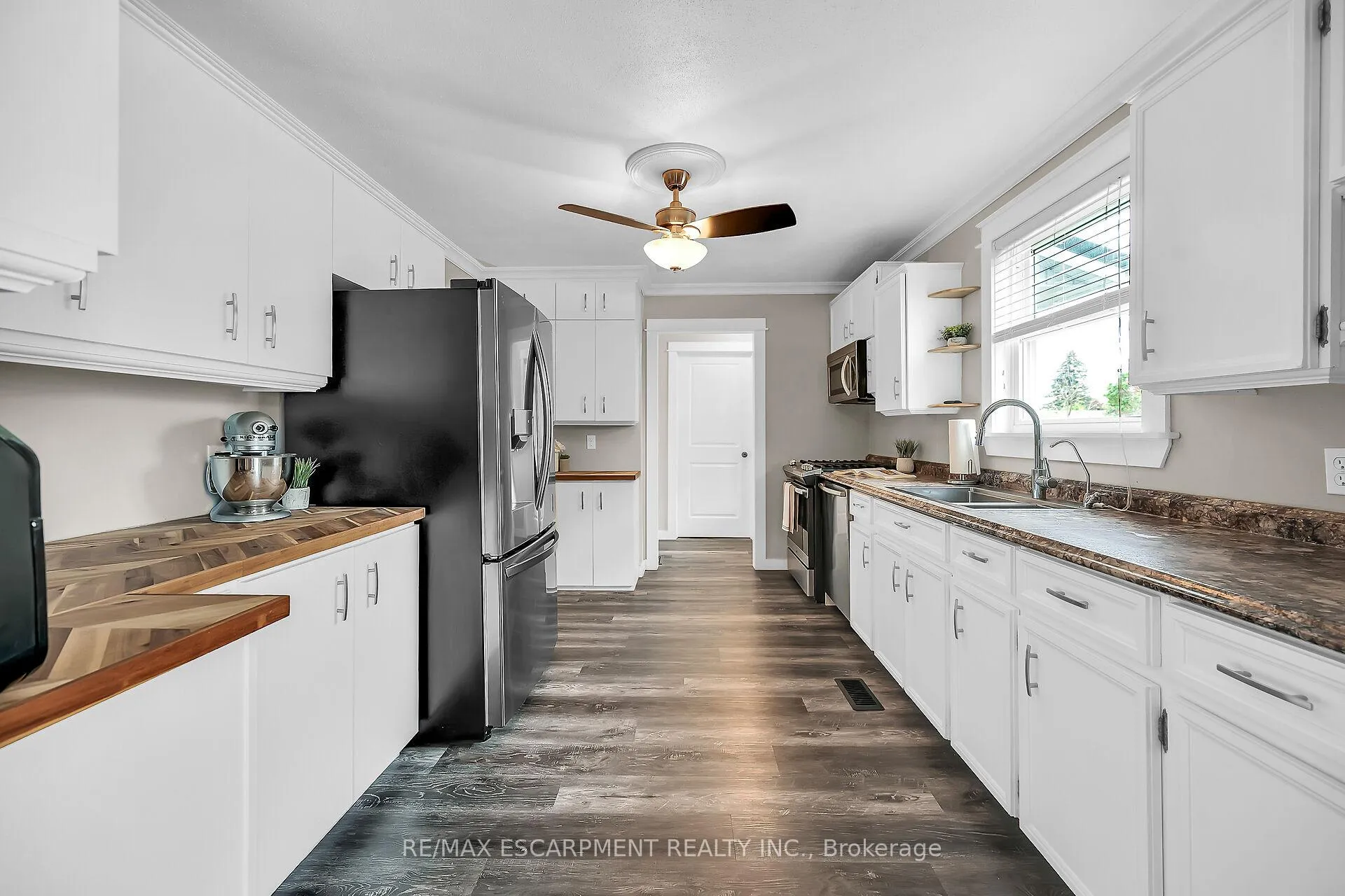 Photo 15 of 1044 Main Street, Norfolk, Port Dover — HOMEH