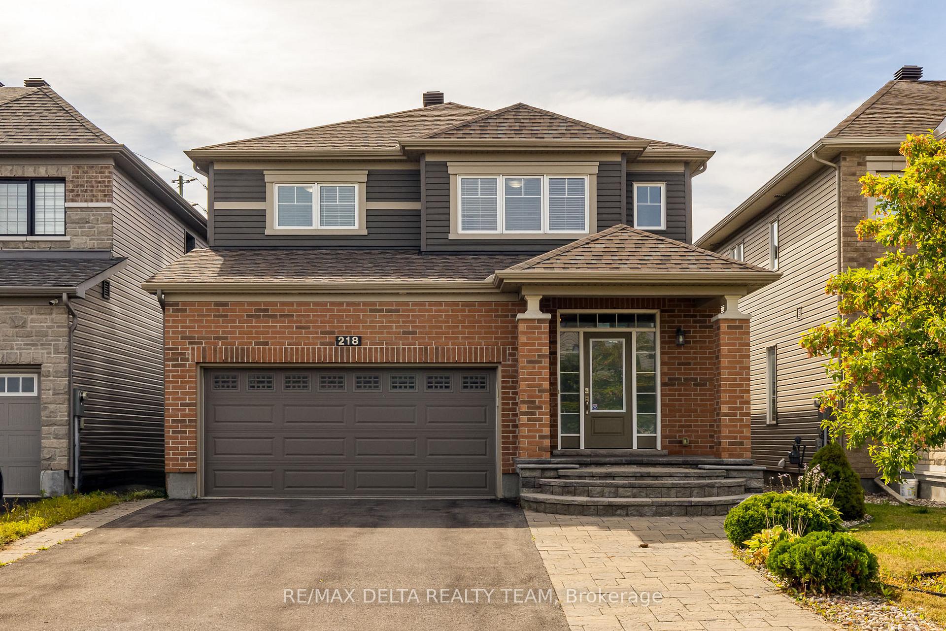 Photo 1 of 218 Enclave Walk, Ottawa, Mer Bleue/Bradley Estates/Anderson Park — HOMEH