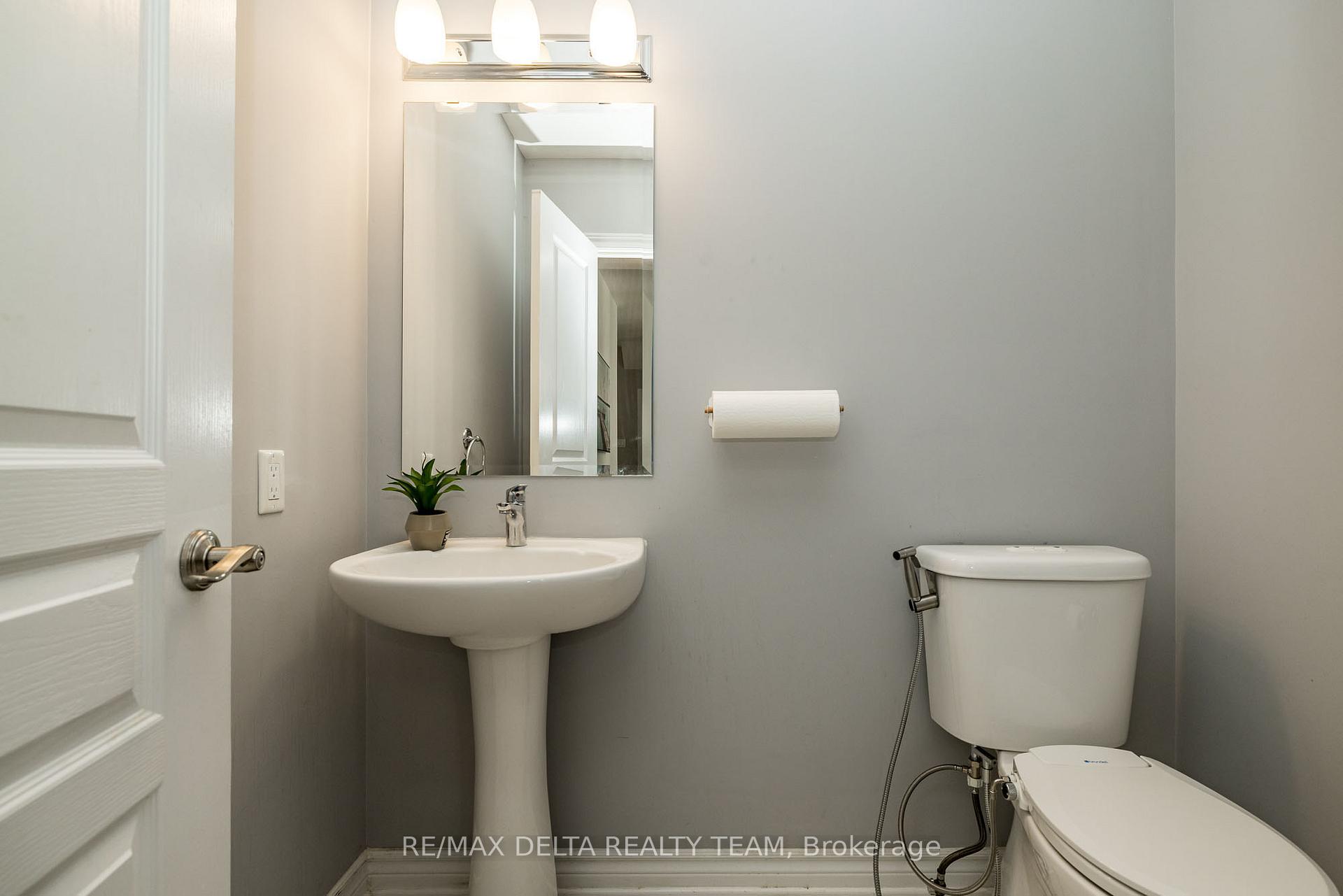 Photo 10 of 218 Enclave Walk, Ottawa, Mer Bleue/Bradley Estates/Anderson Park — HOMEH