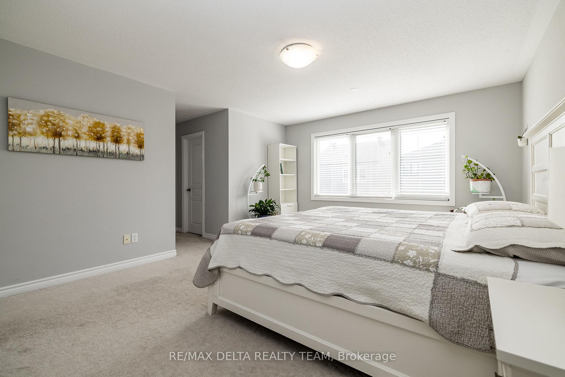Photo 12 of 218 Enclave Walk, Ottawa, Mer Bleue/Bradley Estates/Anderson Park — HOMEH