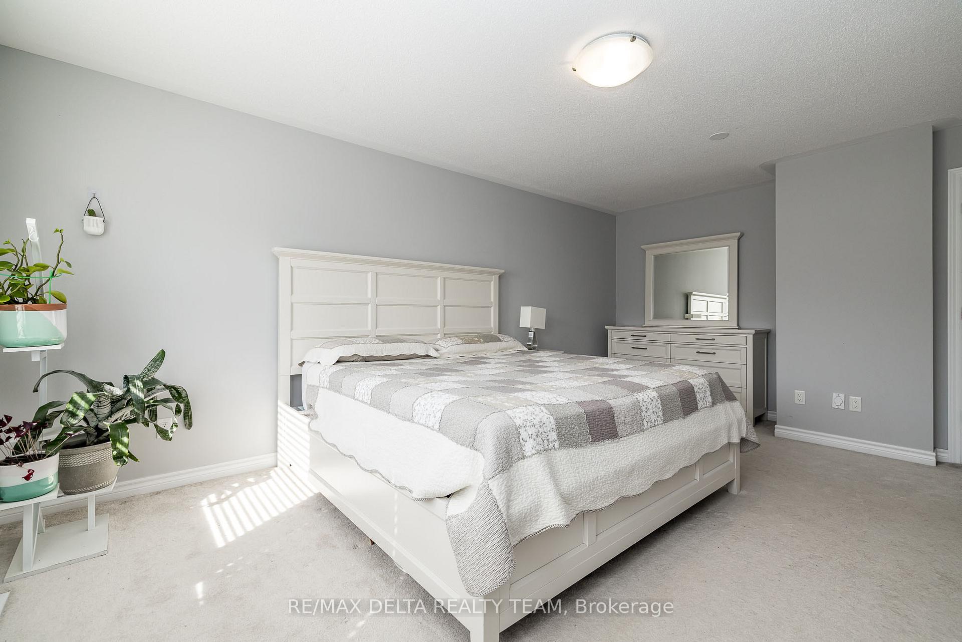 Photo 13 of 218 Enclave Walk, Ottawa, Mer Bleue/Bradley Estates/Anderson Park — HOMEH