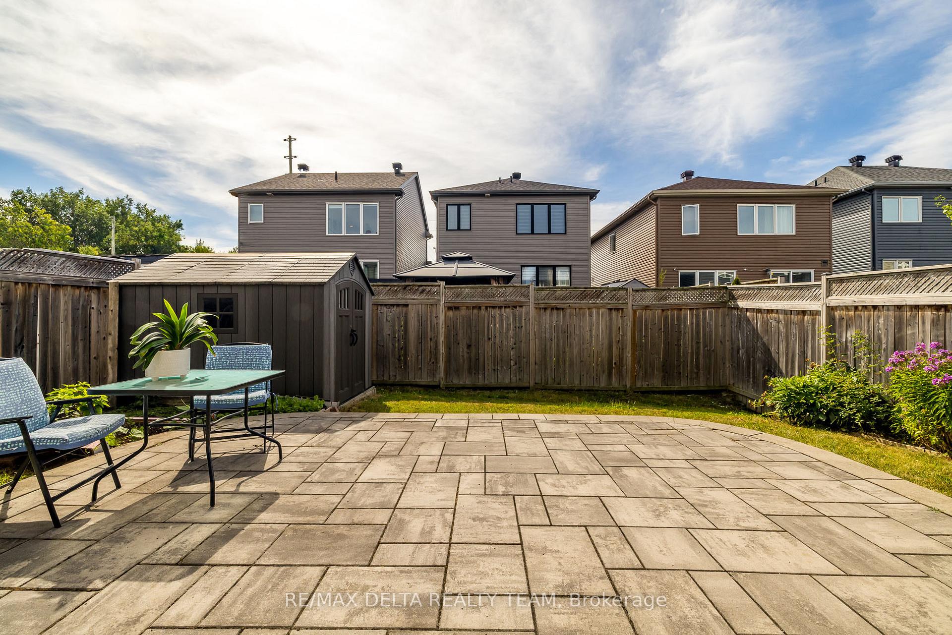 Photo 29 of 218 Enclave Walk, Ottawa, Mer Bleue/Bradley Estates/Anderson Park — HOMEH