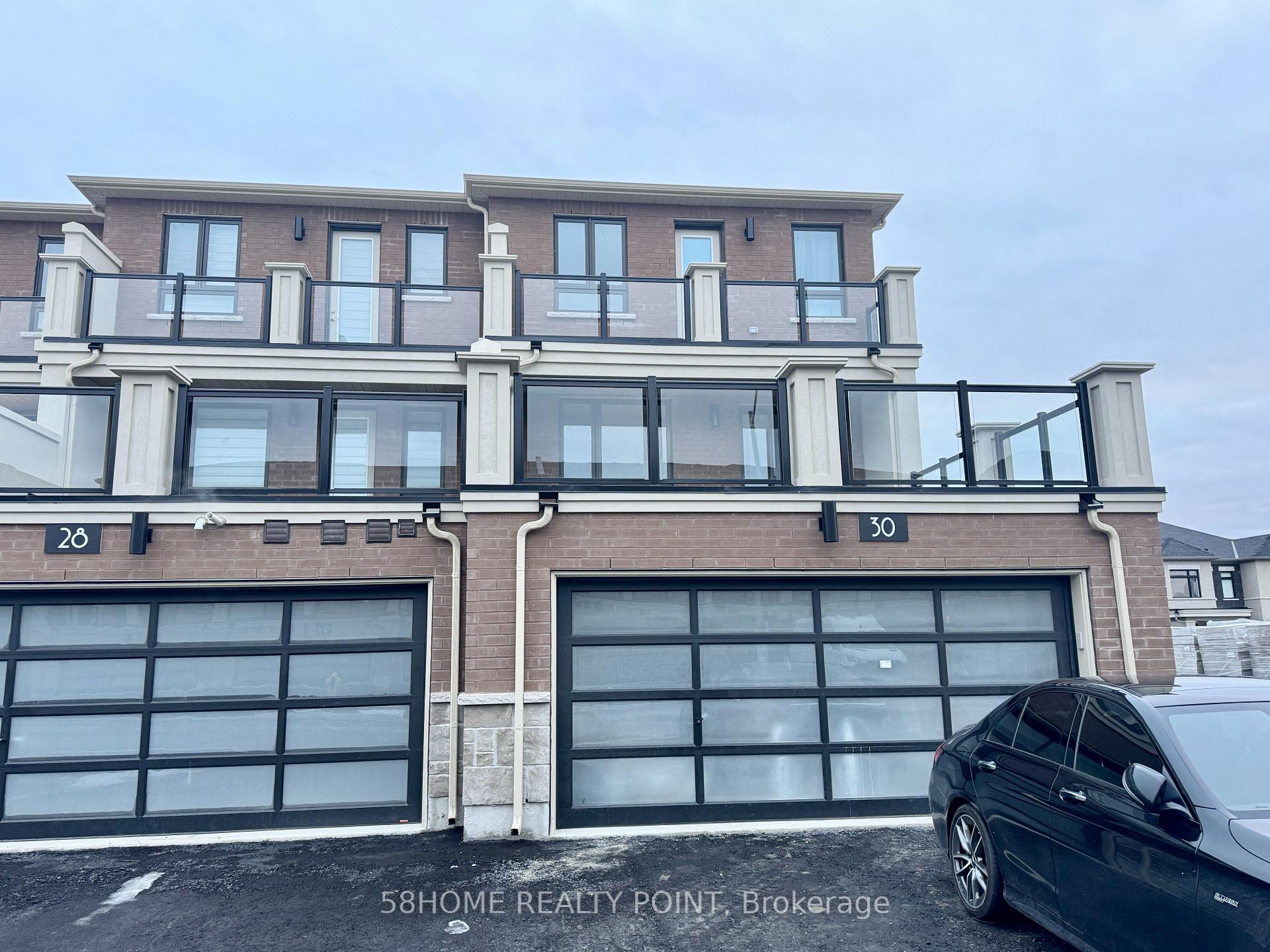 Photo 10 of 30 Robert Eaton Avenue, Markham, Middlefield — HOMEH
