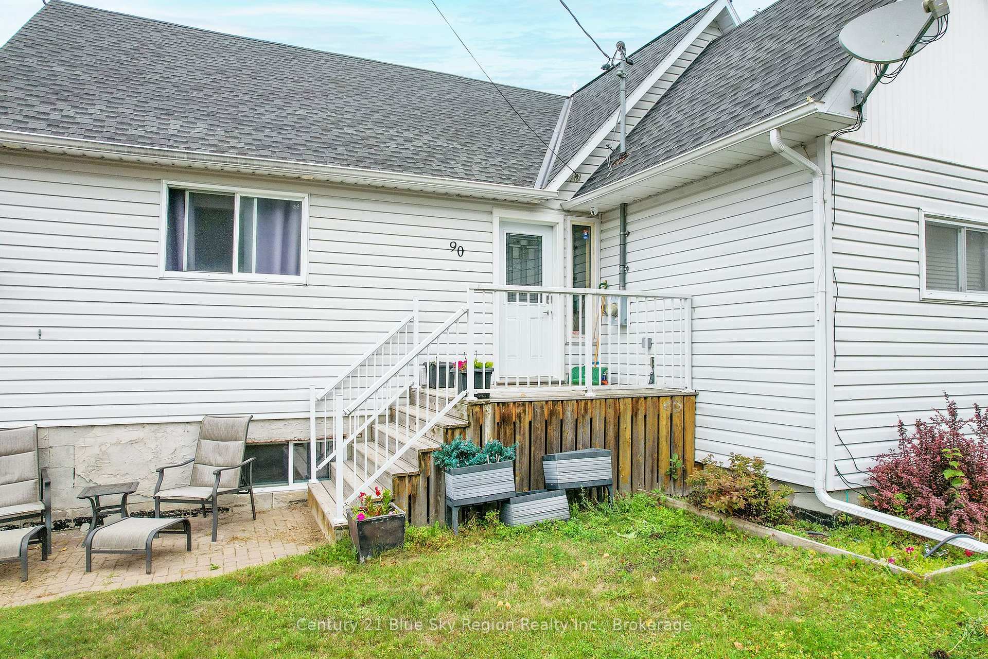 Photo 2 of 90 Feronia Road, North Bay, Birchaven — HOMEH