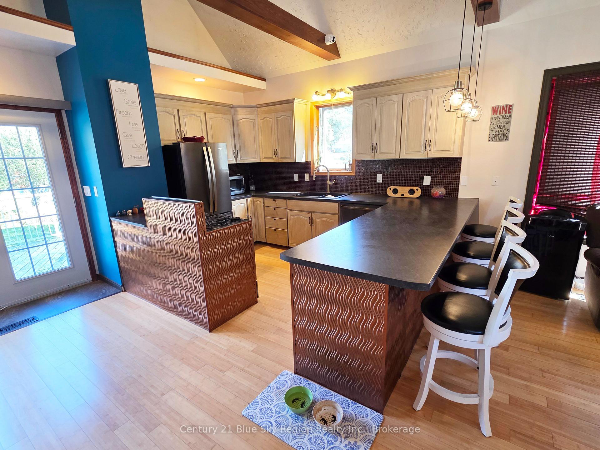 Photo 15 of 90 Feronia Road, North Bay, Birchaven — HOMEH