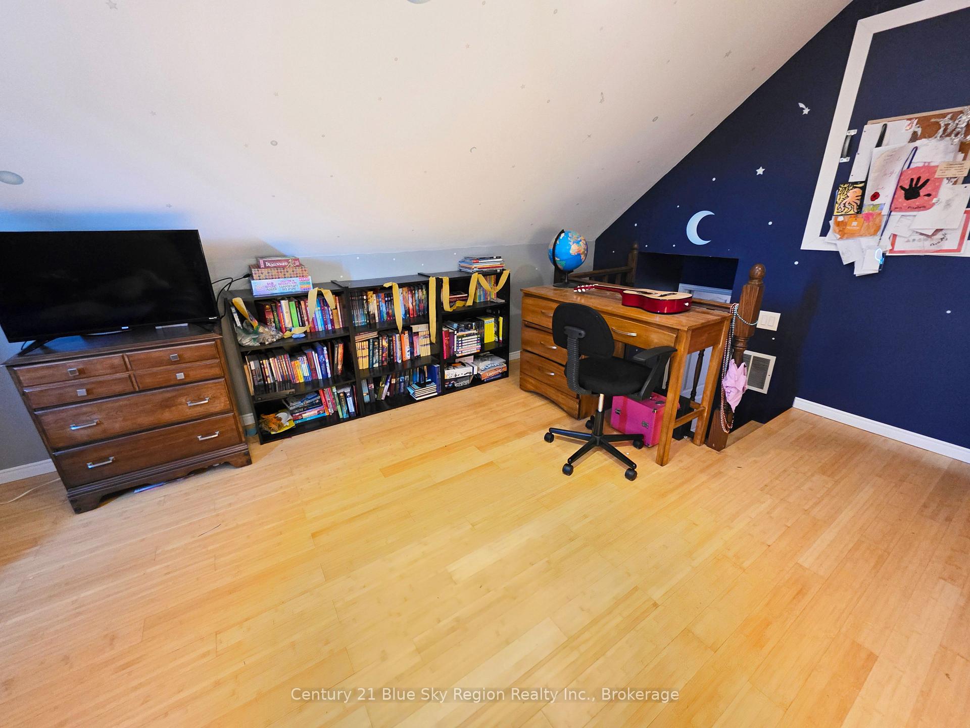 Photo 28 of 90 Feronia Road, North Bay, Birchaven — HOMEH