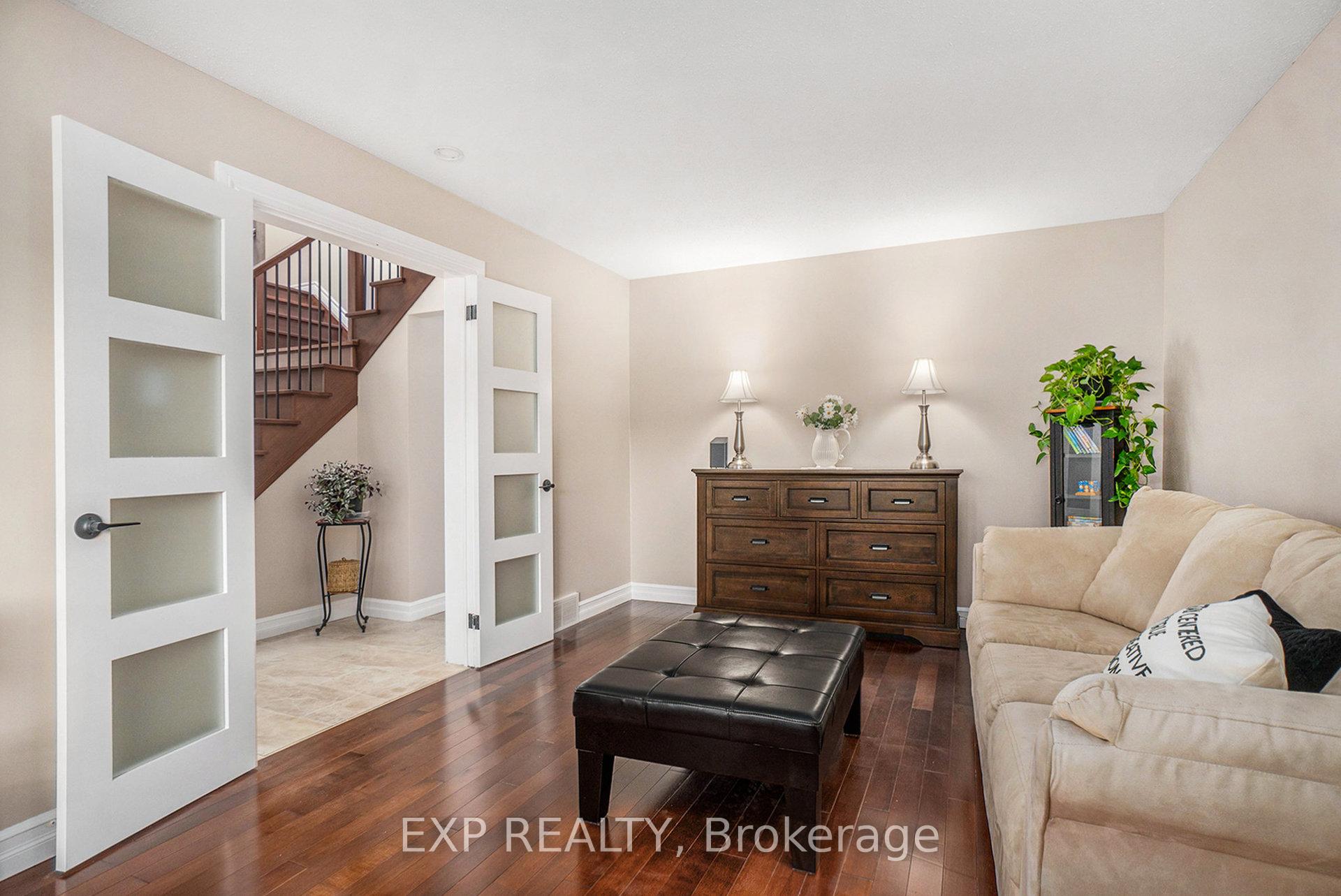 Photo 5 of 1415 Bouton D'or Way, Ottawa, Bilberry Creek/Queenswood Heights — HOMEH