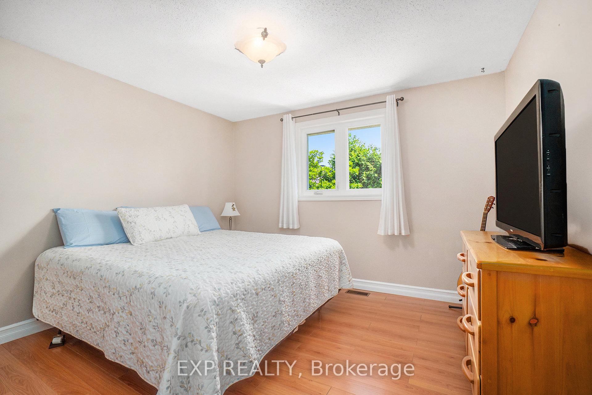 Photo 27 of 1415 Bouton D'or Way, Ottawa, Bilberry Creek/Queenswood Heights — HOMEH