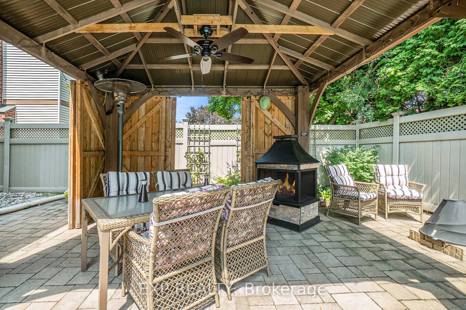 Photo 32 of 1415 Bouton D'or Way, Ottawa, Bilberry Creek/Queenswood Heights — HOMEH