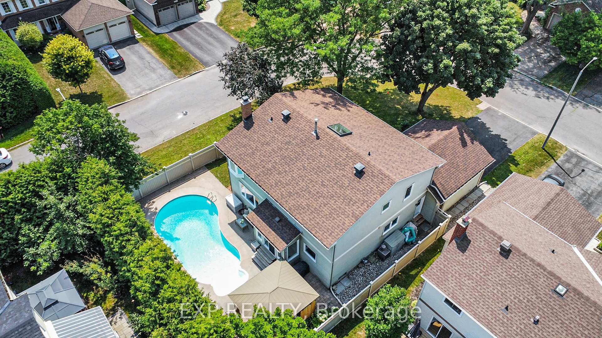 Photo 35 of 1415 Bouton D'or Way, Ottawa, Bilberry Creek/Queenswood Heights — HOMEH