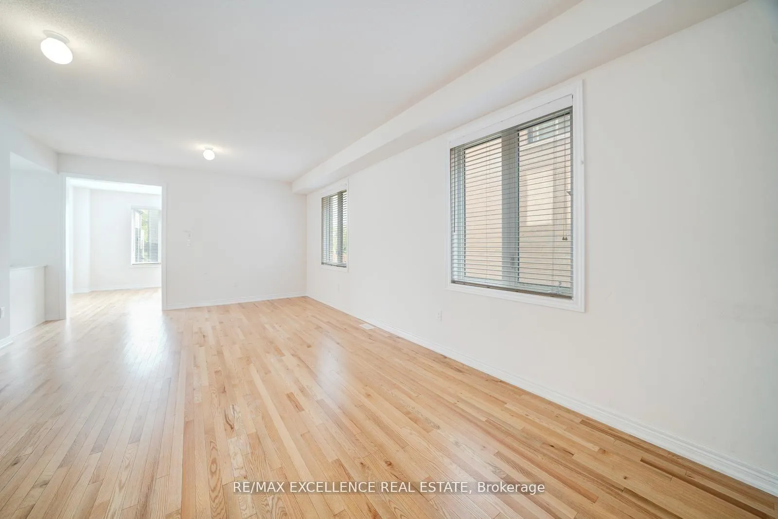 Photo 7 of 2085 Coppermine Street, Oshawa, Kedron — HOMEH