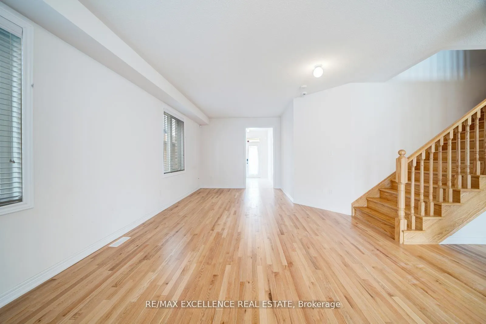 Photo 10 of 2085 Coppermine Street, Oshawa, Kedron — HOMEH