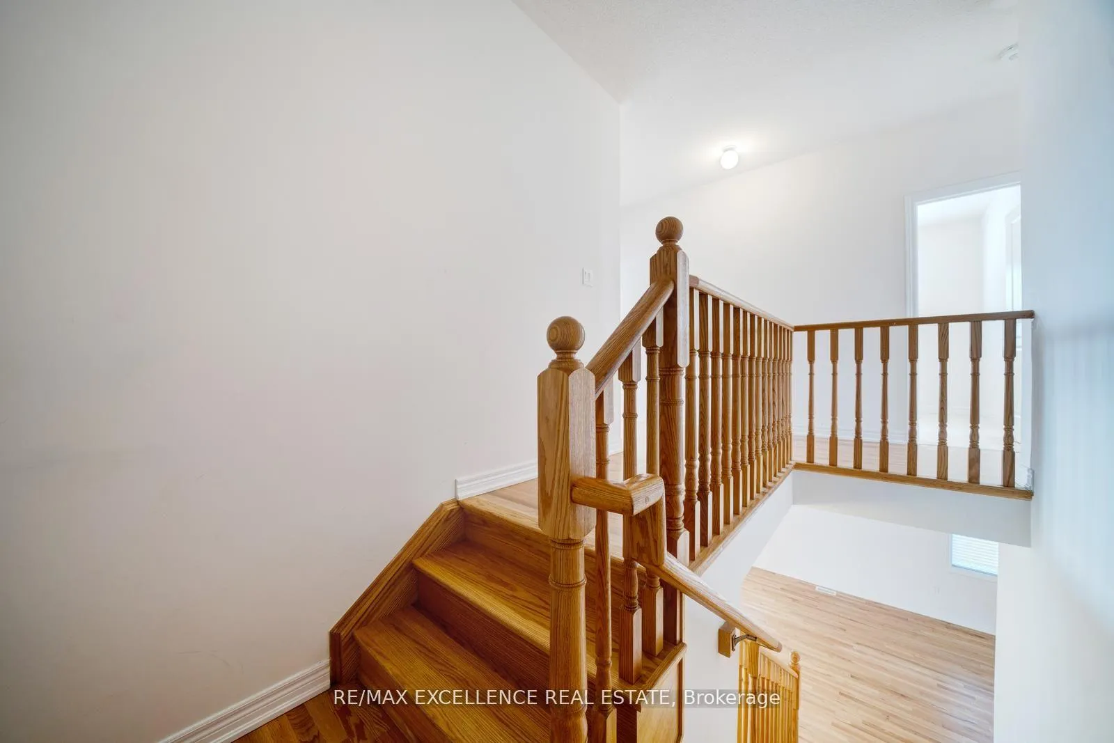 Photo 20 of 2085 Coppermine Street, Oshawa, Kedron — HOMEH