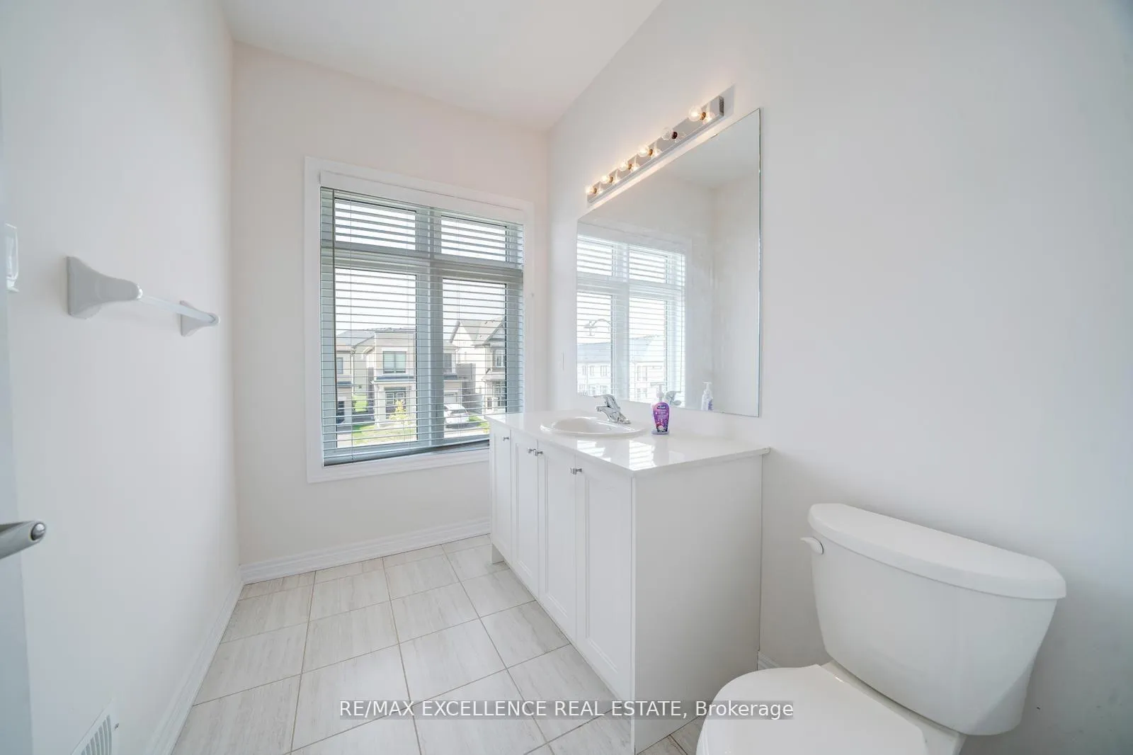 Photo 38 of 2085 Coppermine Street, Oshawa, Kedron — HOMEH