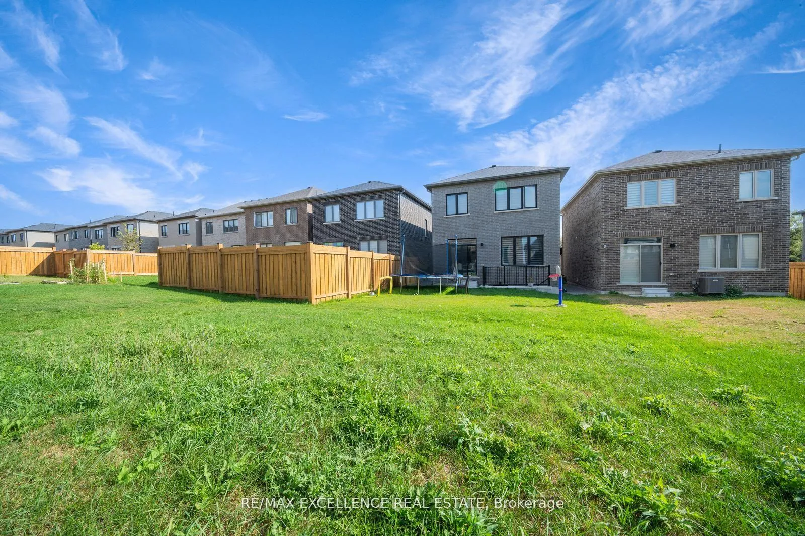 Photo 46 of 2085 Coppermine Street, Oshawa, Kedron — HOMEH