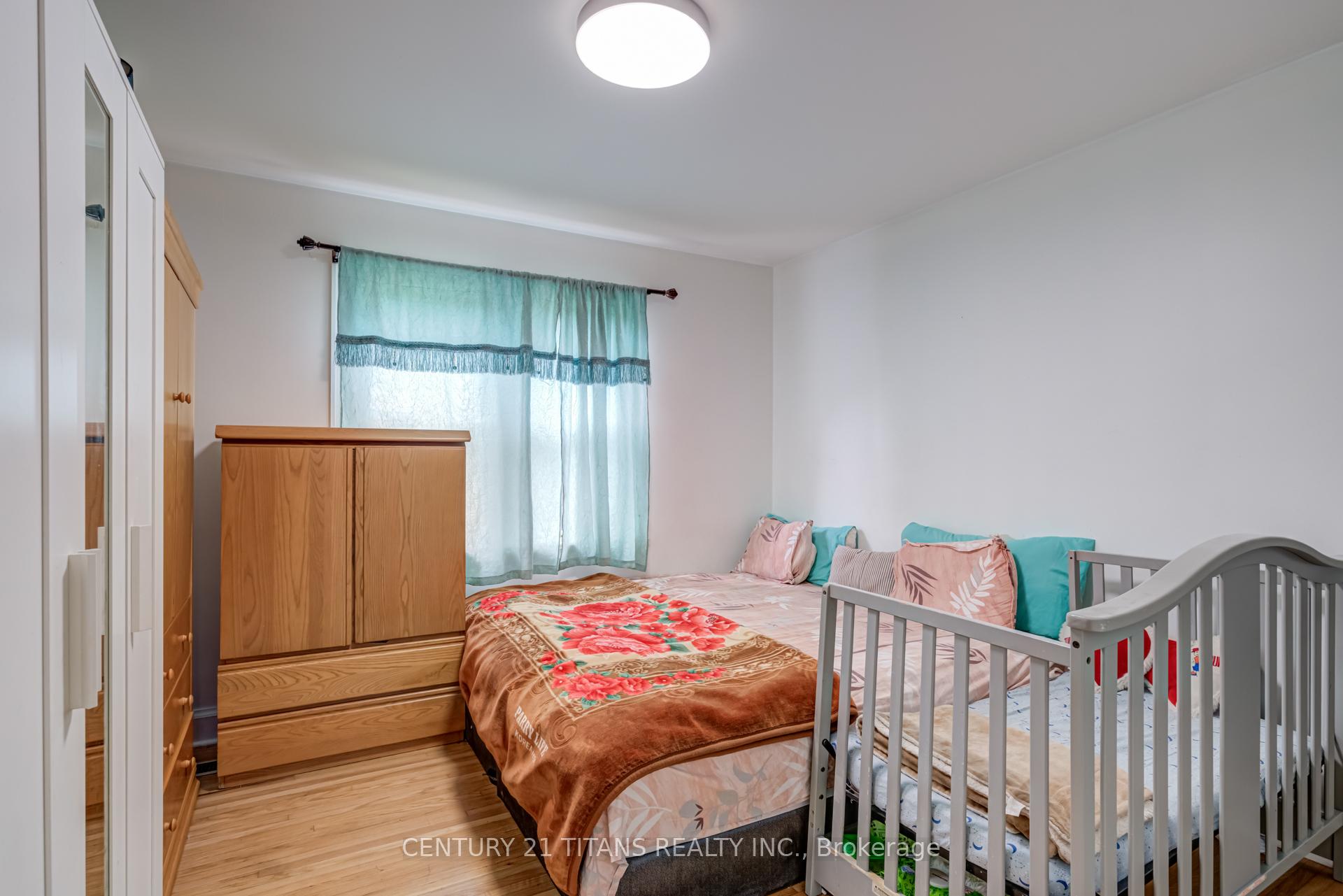Photo 20 of 107 Wilson Road N, Oshawa, O'Neill — HOMEH