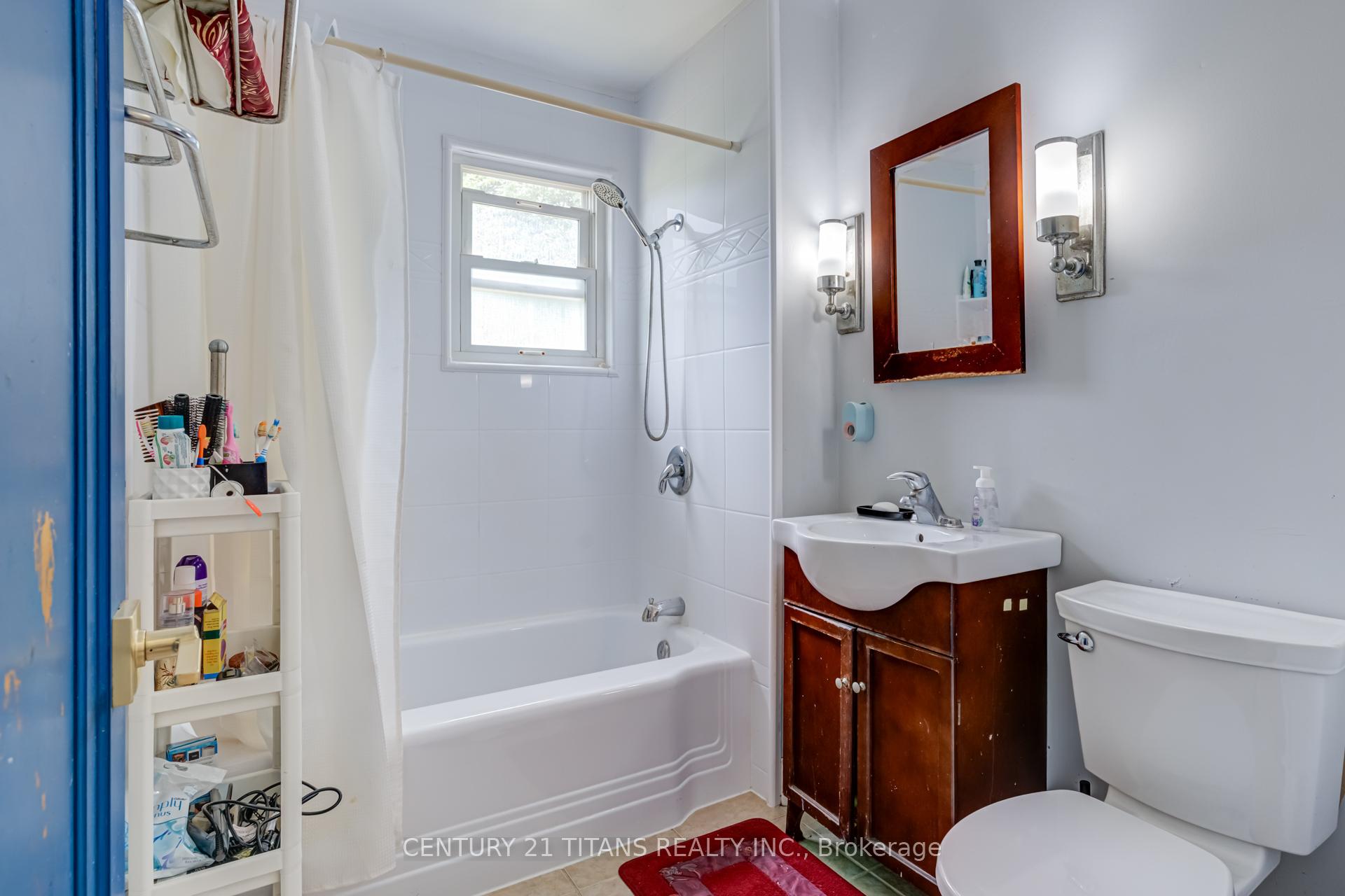 Photo 27 of 107 Wilson Road N, Oshawa, O'Neill — HOMEH