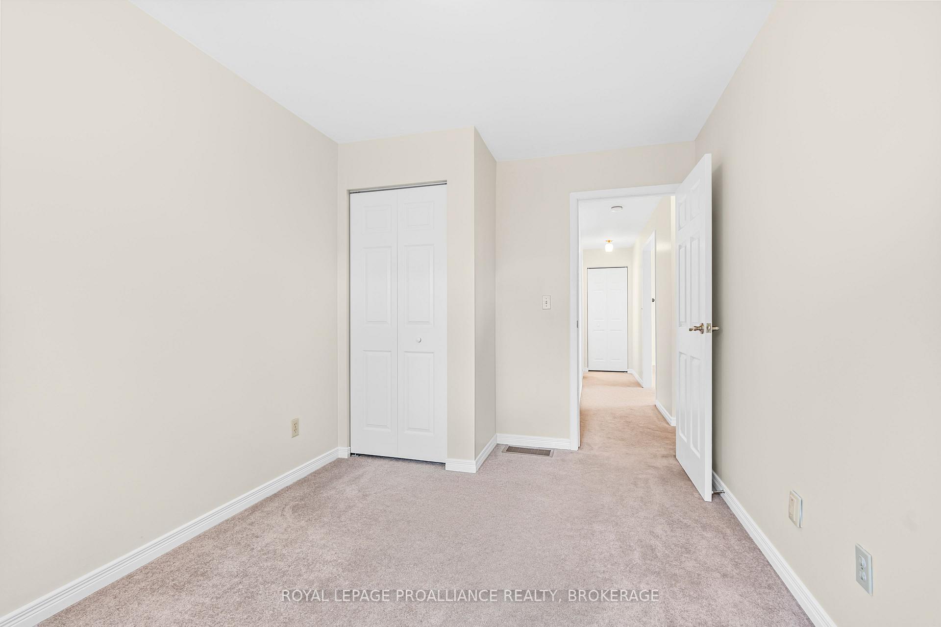 Photo 13 of 1470 Montreal Street, Kingston, Rideau — HOMEH