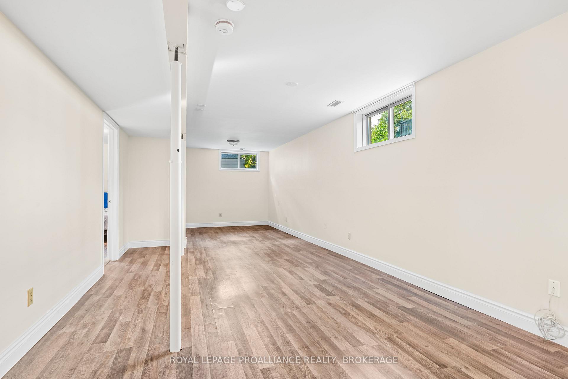 Photo 20 of 1470 Montreal Street, Kingston, Rideau — HOMEH