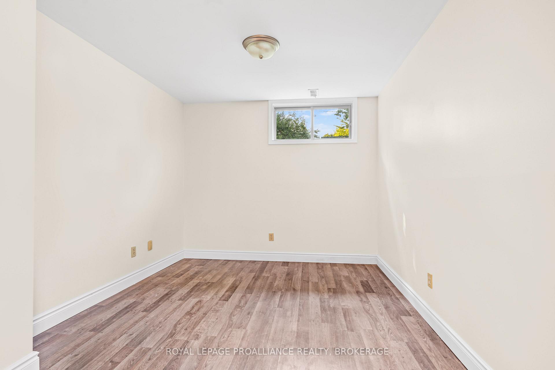 Photo 21 of 1470 Montreal Street, Kingston, Rideau — HOMEH