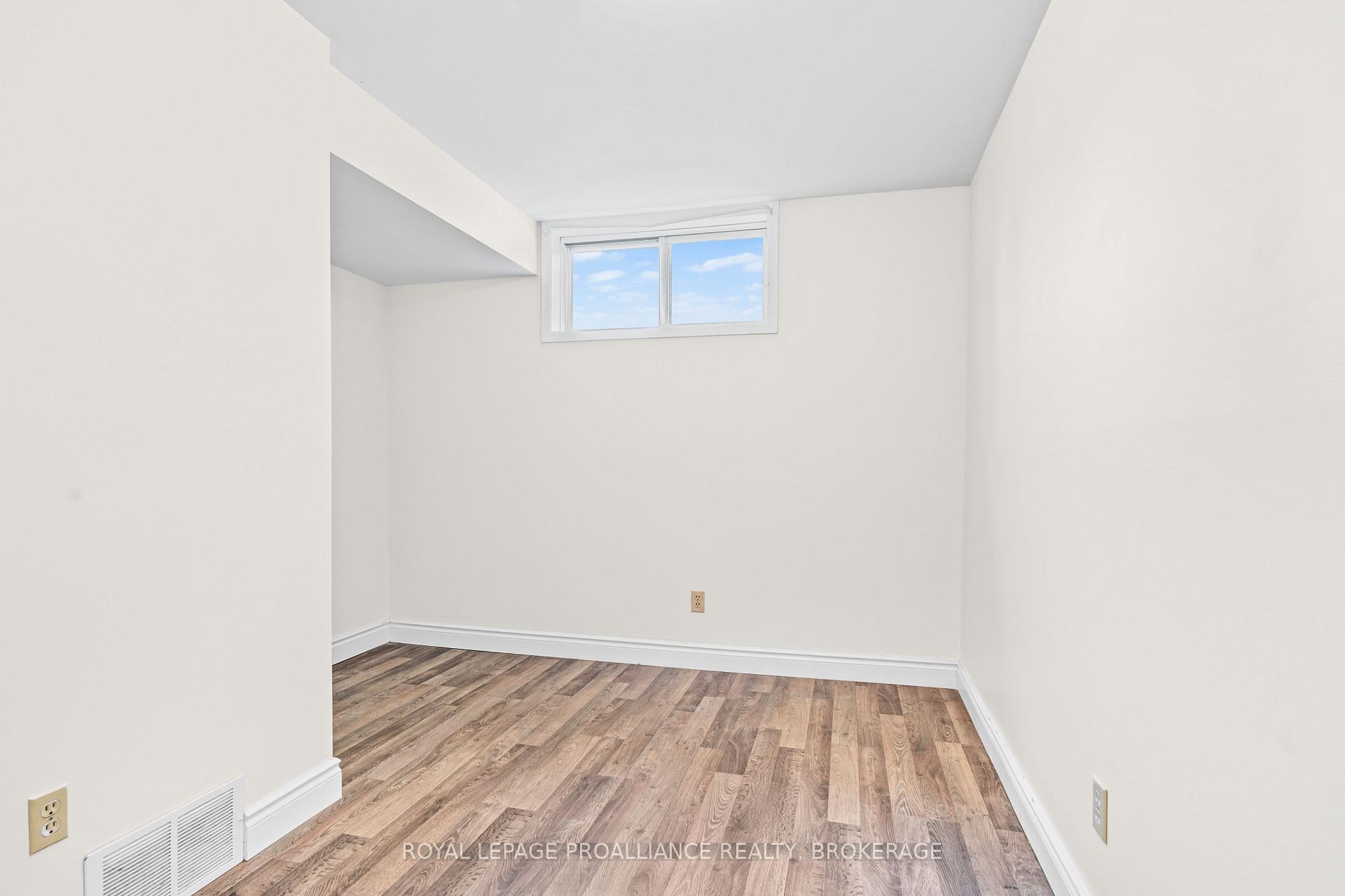 Photo 26 of 1470 Montreal Street, Kingston, Rideau — HOMEH