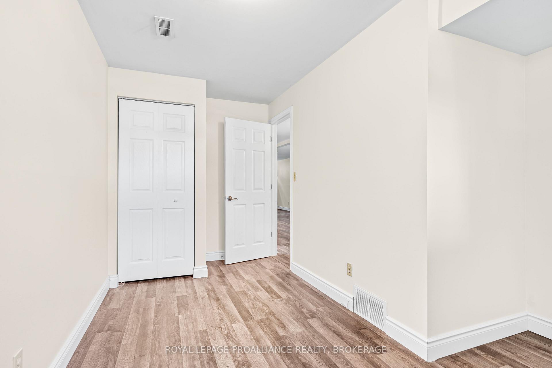 Photo 28 of 1470 Montreal Street, Kingston, Rideau — HOMEH